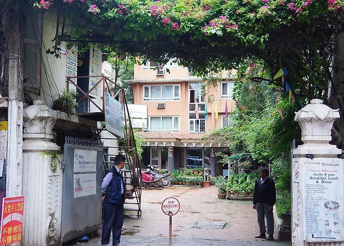 Blue Diamond Thamel Hotel